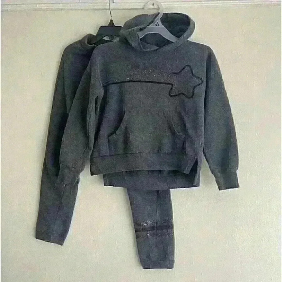 2 Pc Outfit toddler Girls Size 6  Jessica Simpson Sweatsuit - Picture 1 of 7